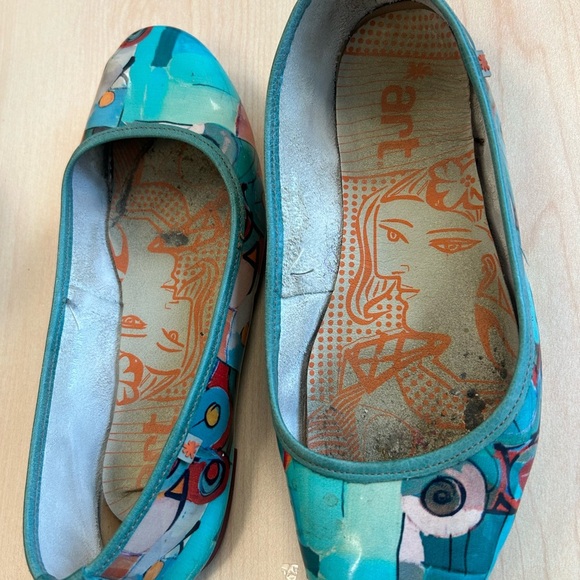 The Art Company size 9.5 (40) used condition funky flats - Picture 2 of 9